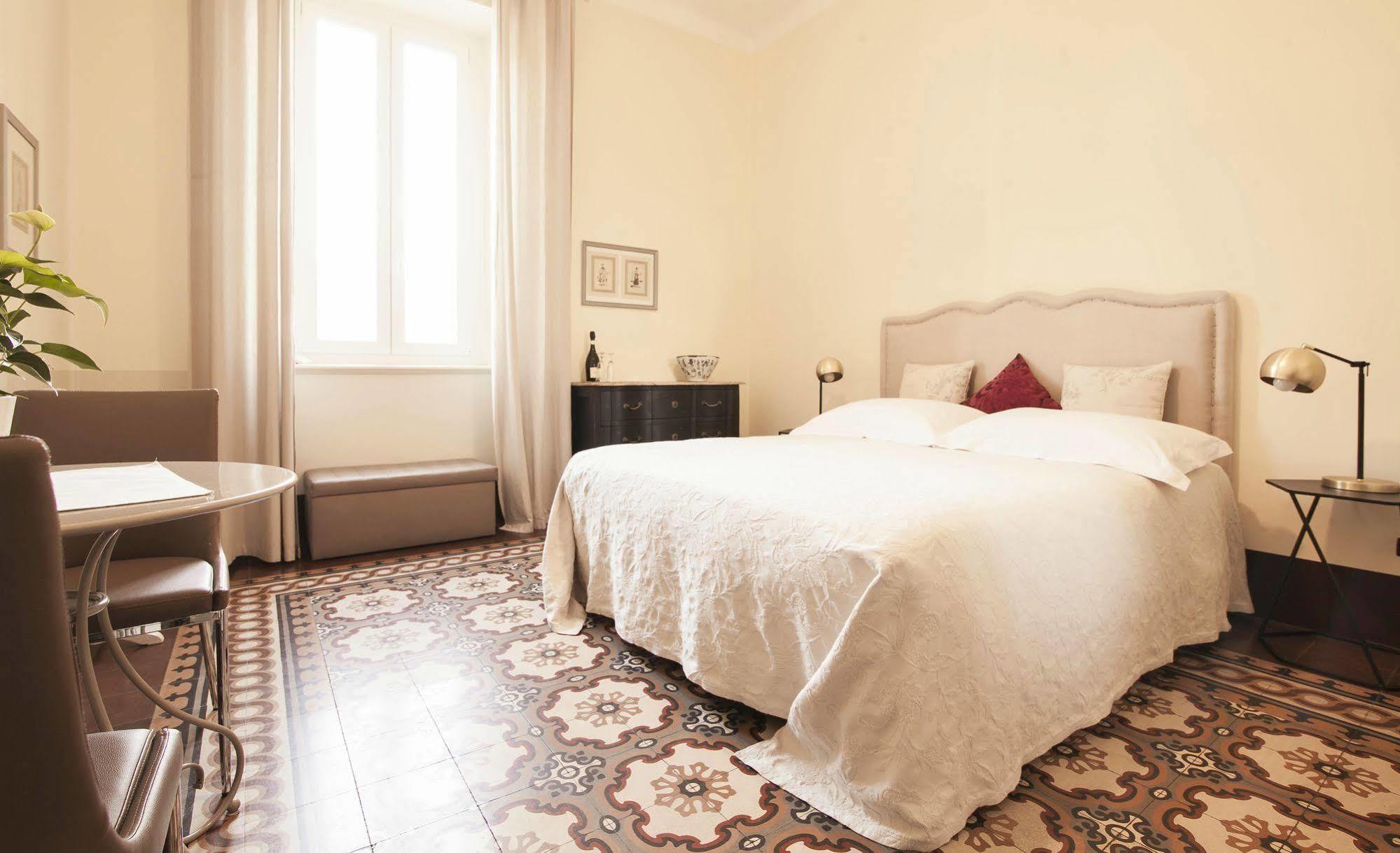 Le Flaneur Vintage Couette-café